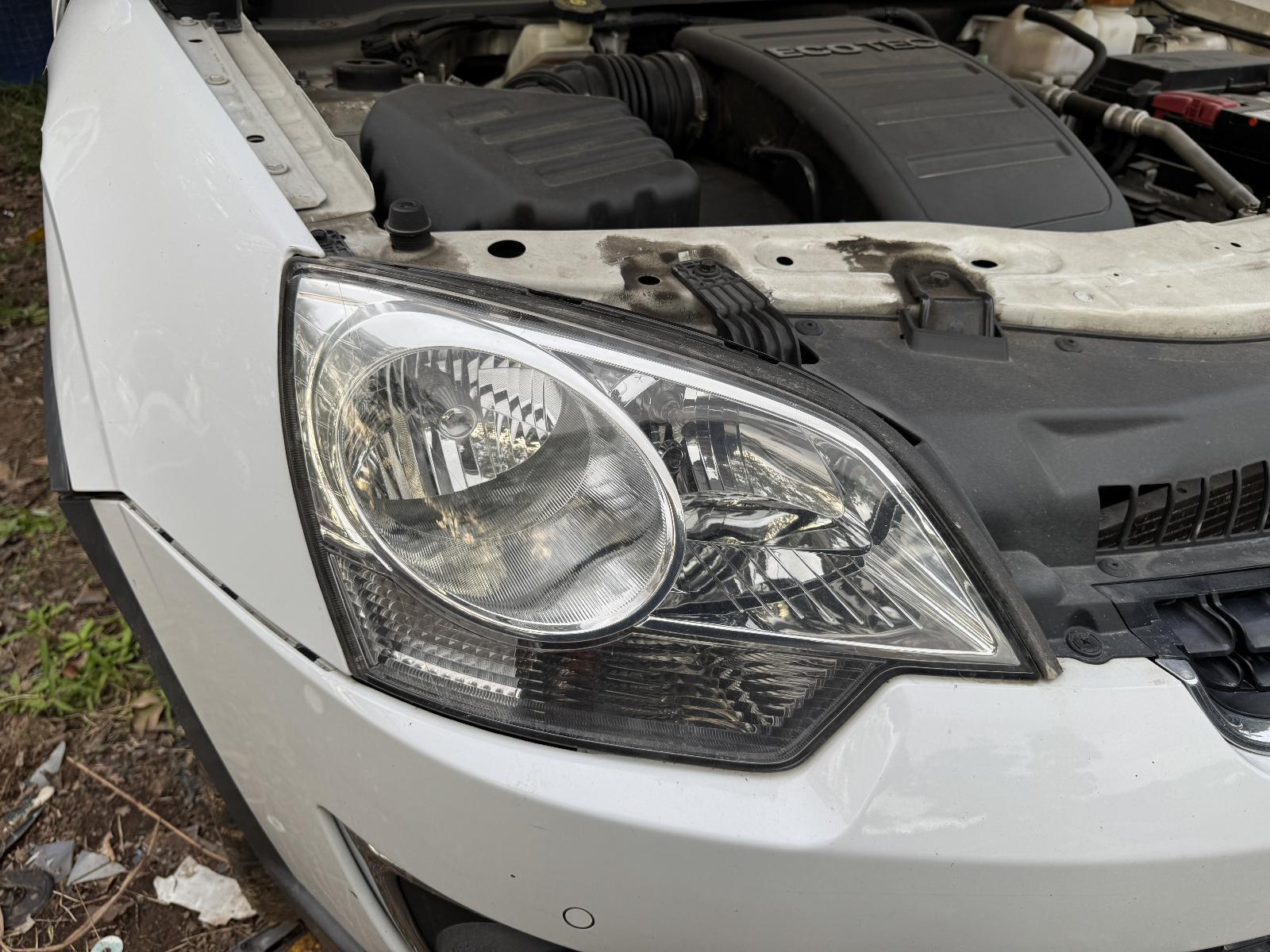View Auto part Right Headlamp HOLDEN CAPTIVA 2013