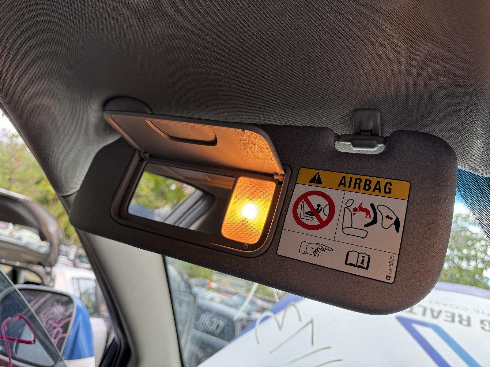 View Auto part Sunvisor HOLDEN CAPTIVA 2013