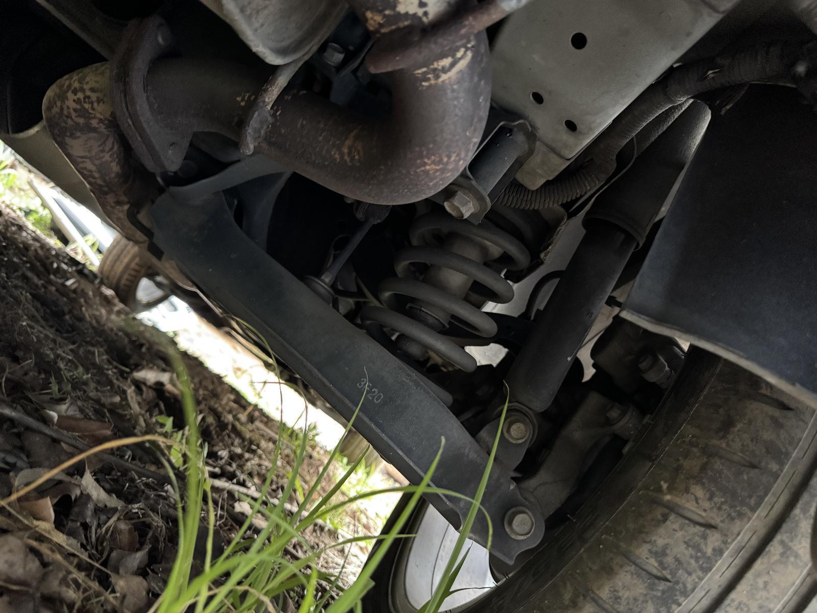 View Auto part Right Rear Trailing Arm HOLDEN CAPTIVA 2013