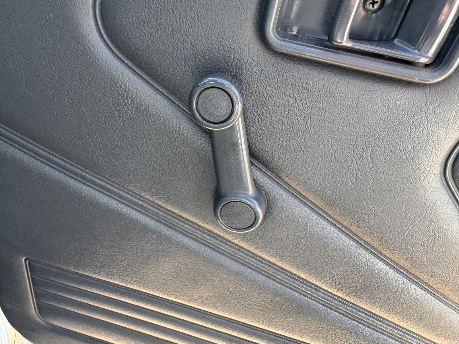 View Auto part Winder Handle FORD COURIER 1997