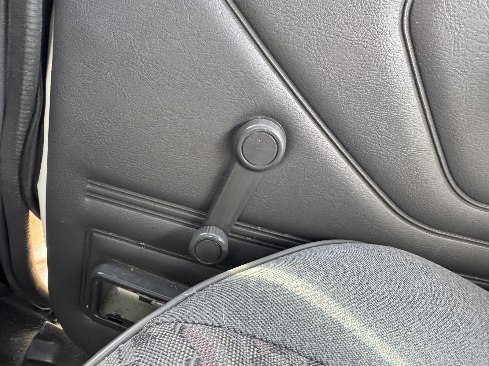 View Auto part Winder Handle FORD COURIER 1997