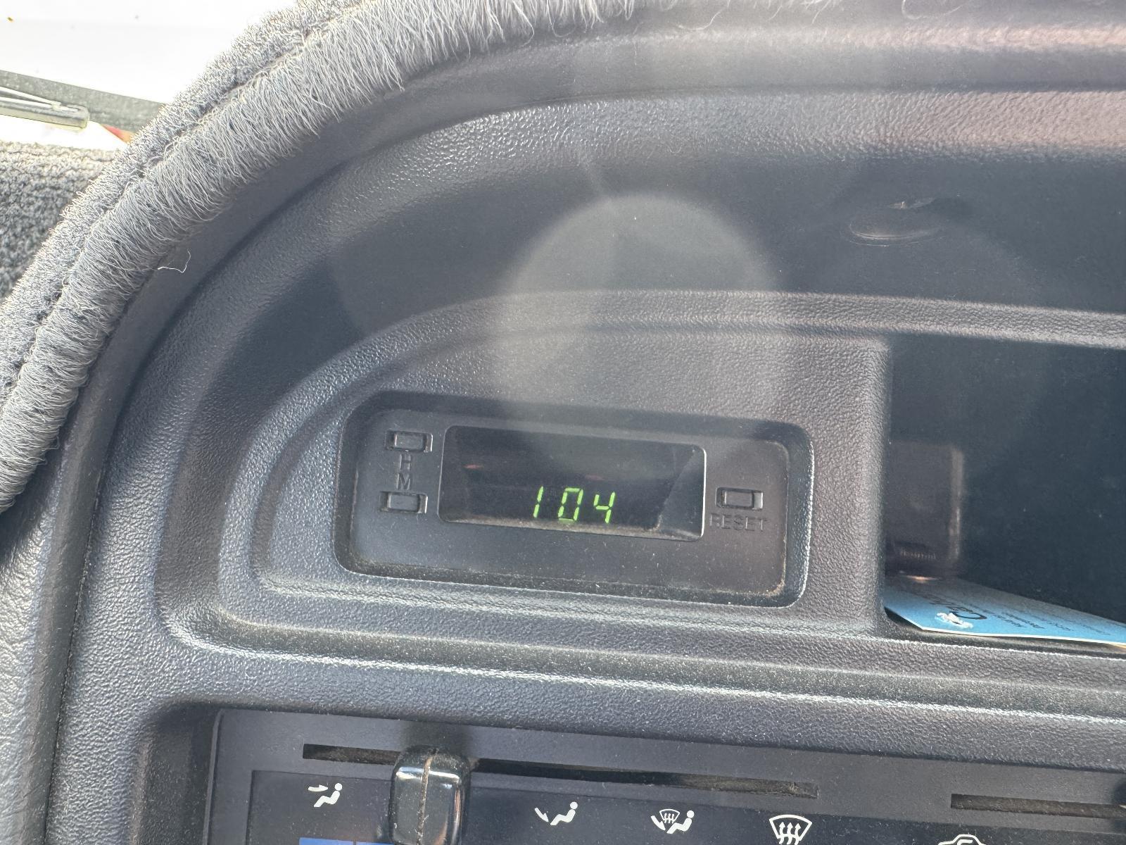 View Auto part Clock FORD COURIER 1997