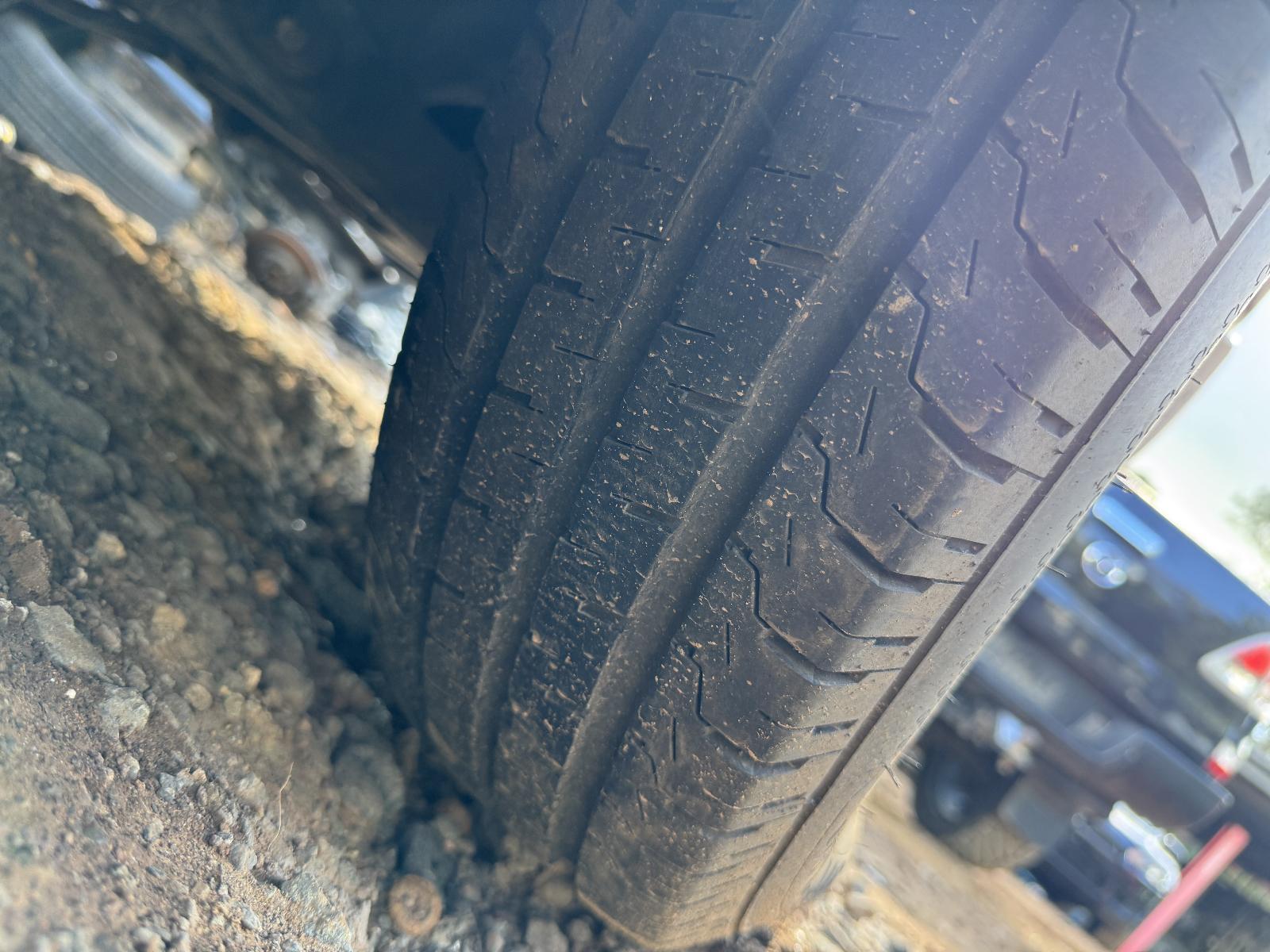 View Auto part Tyre FORD COURIER 1997