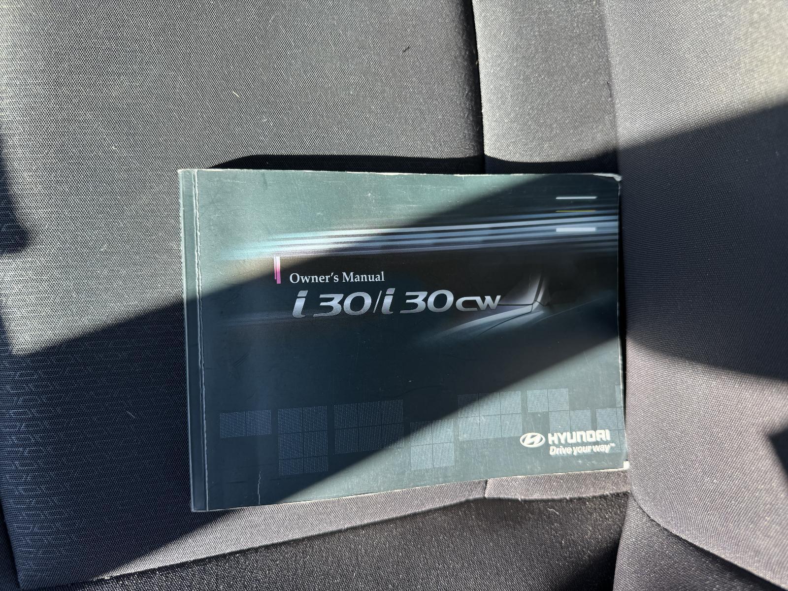View Auto part Owners Handbook HYUNDAI I30 2009