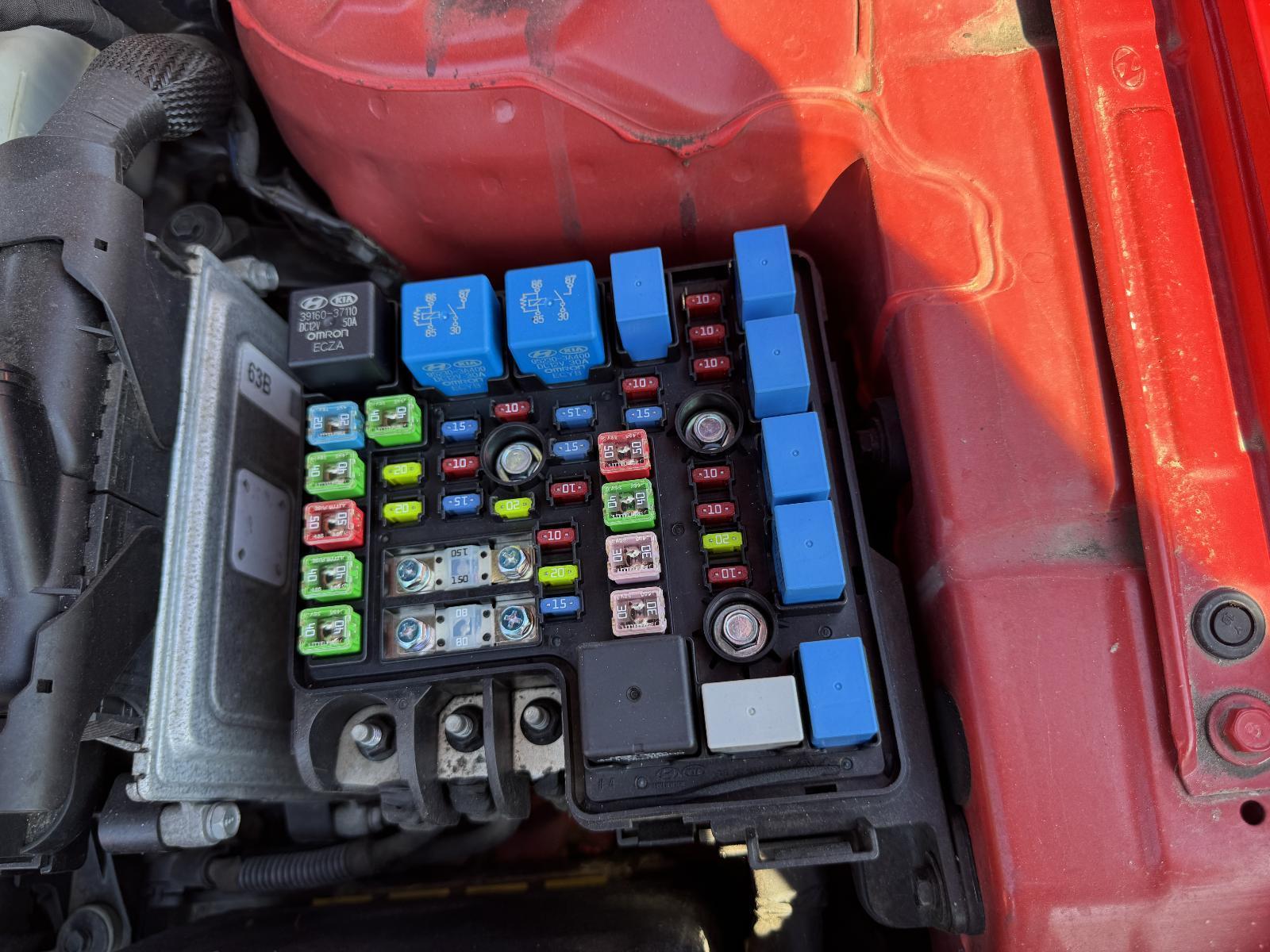 View Auto part Fuse Box HYUNDAI I30 2009