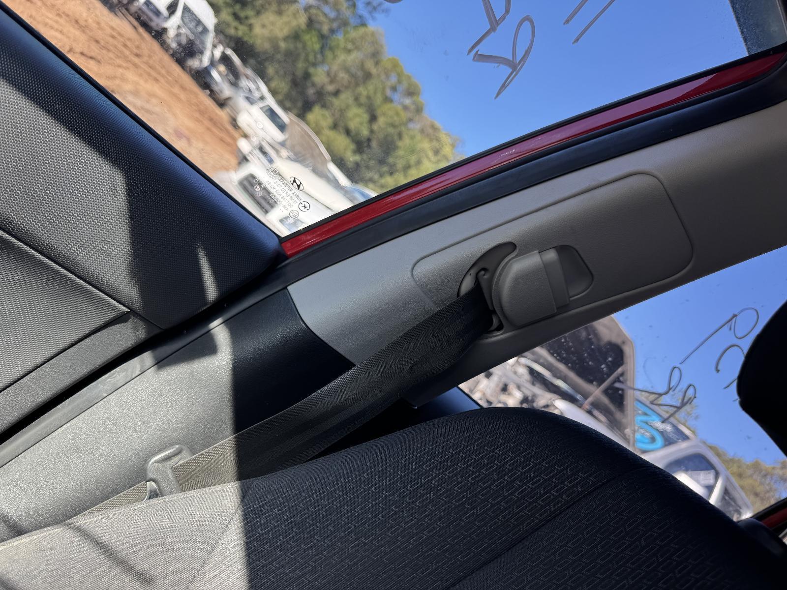 View Auto part Seatbelt/Stalk HYUNDAI I30 2009