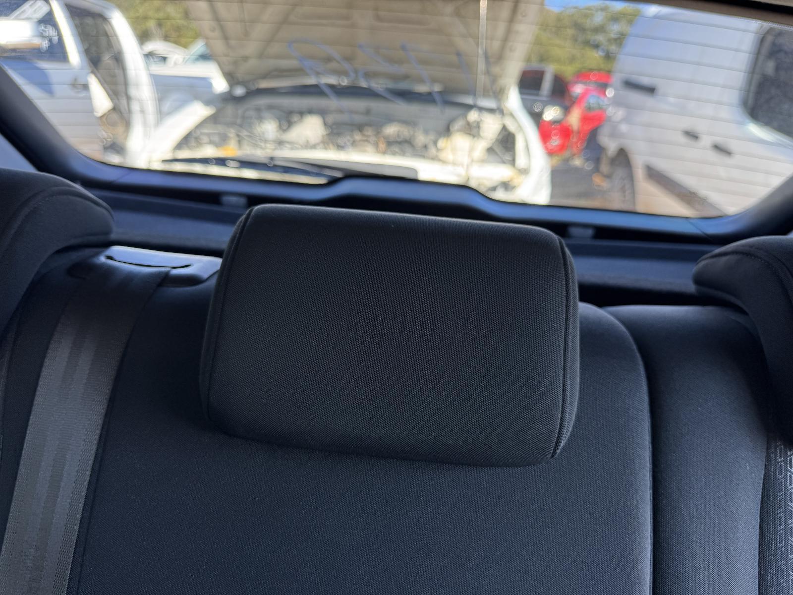 View Auto part Headrest HYUNDAI I30 2009