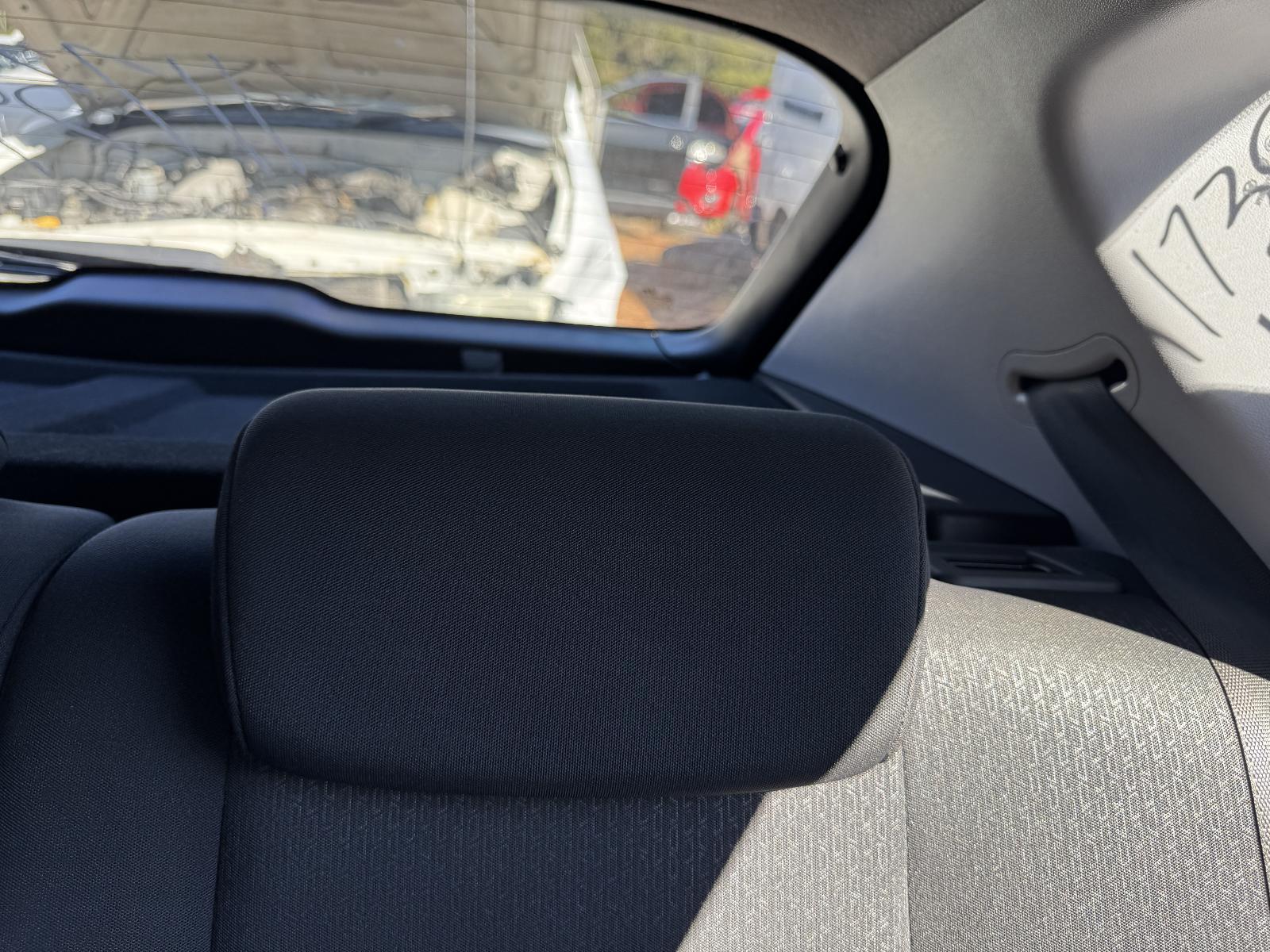 View Auto part Headrest HYUNDAI I30 2009