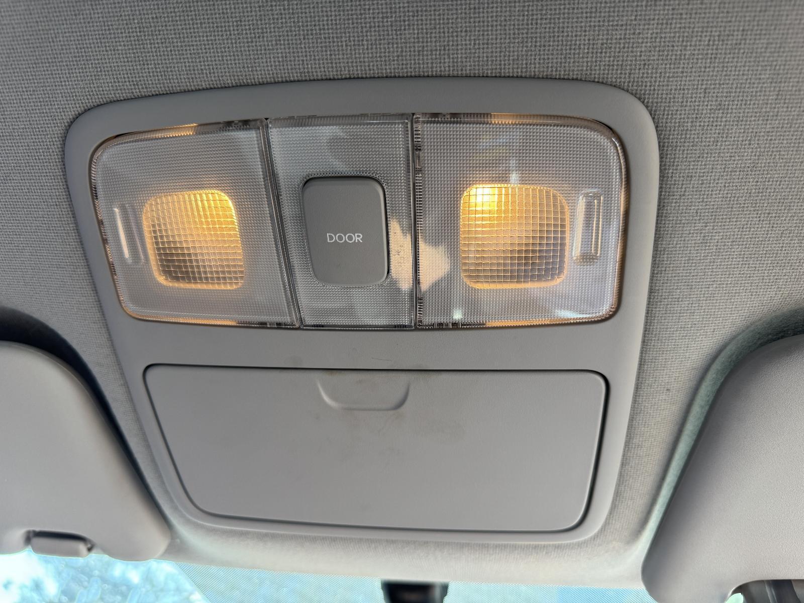 View Auto part Courtesy Light HYUNDAI I30 2009