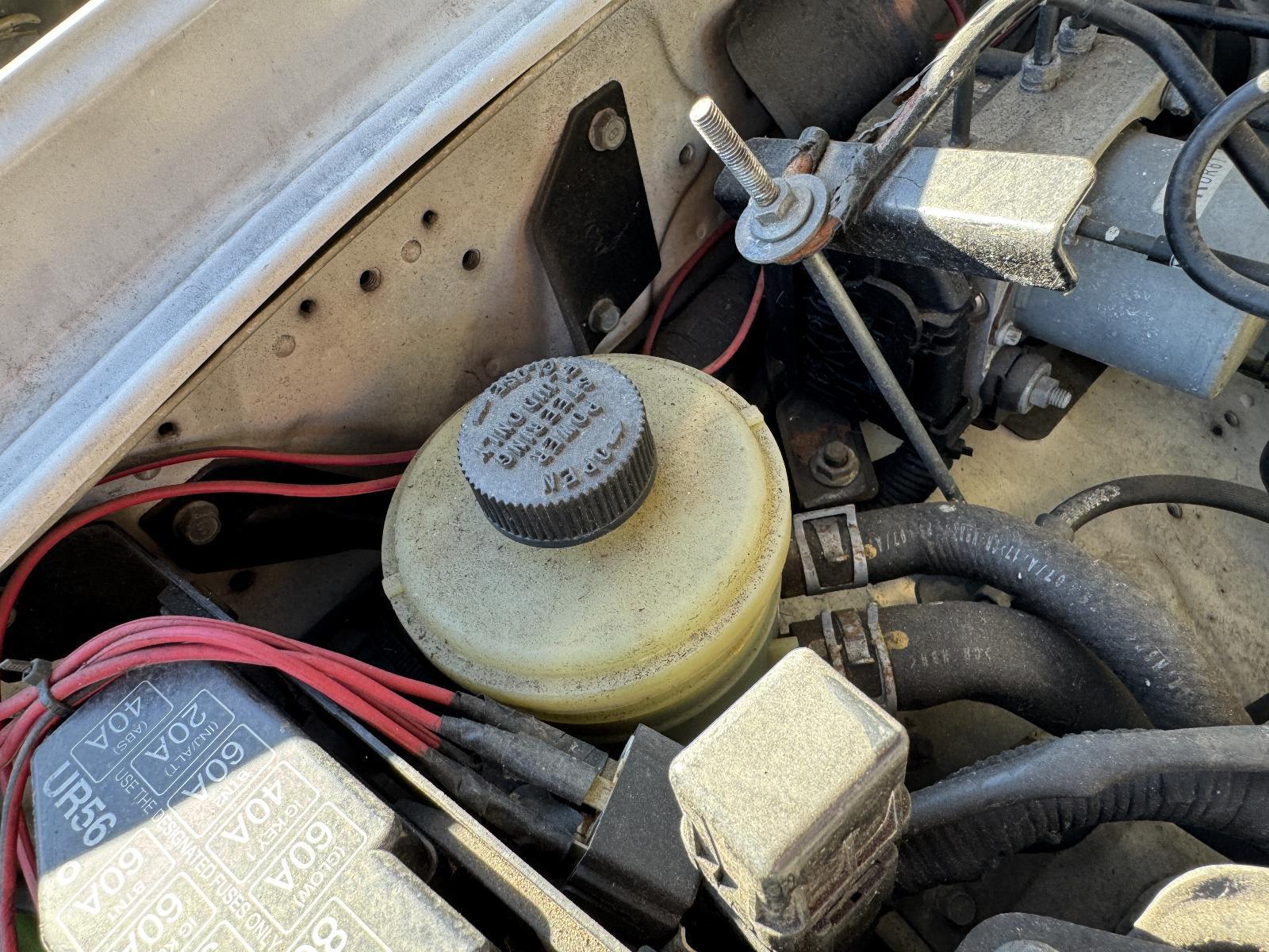 View Auto part P/S Reservoir FORD RANGER 2007