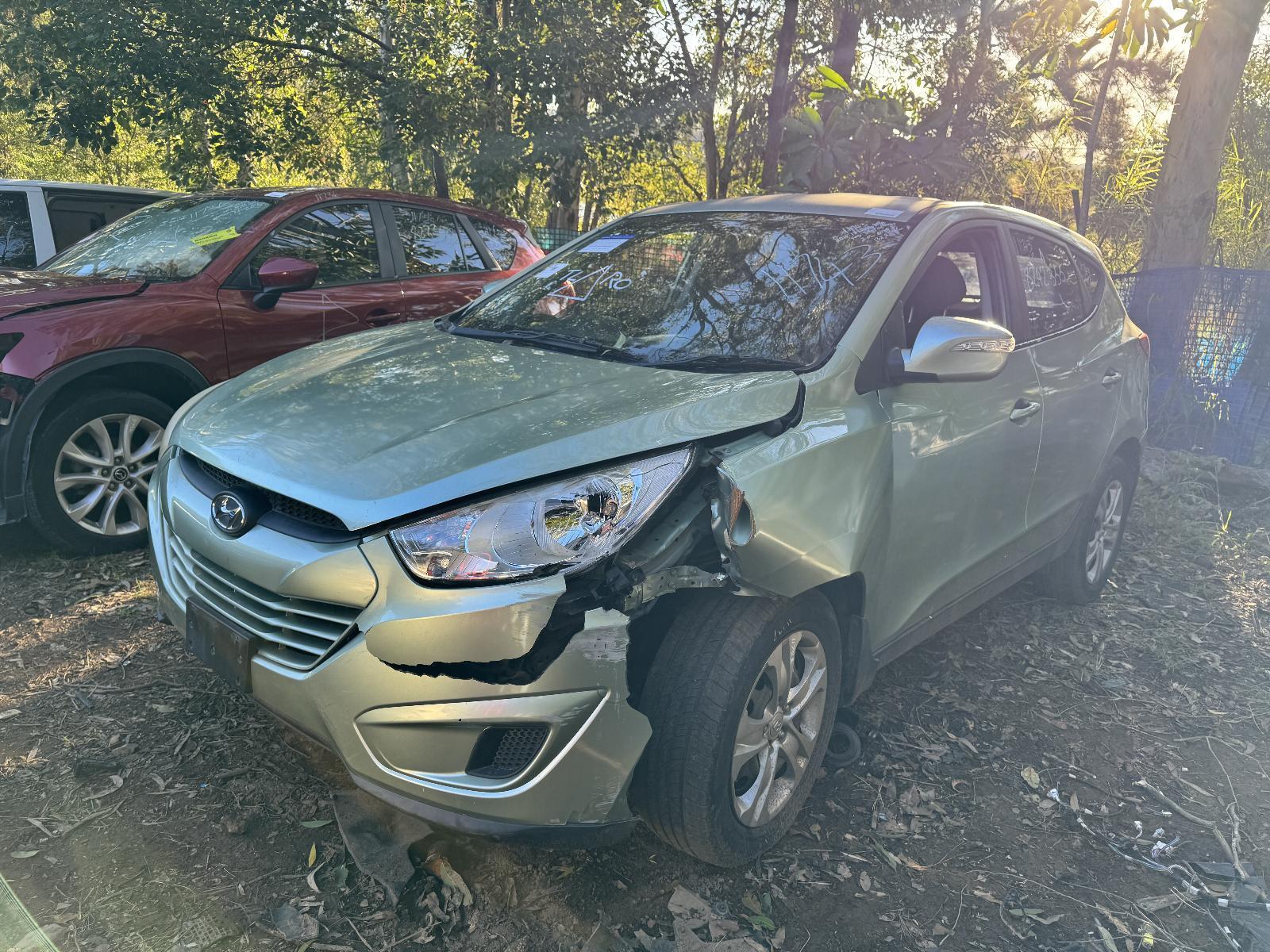 View Auto part Left Driveshaft HYUNDAI IX35 2010