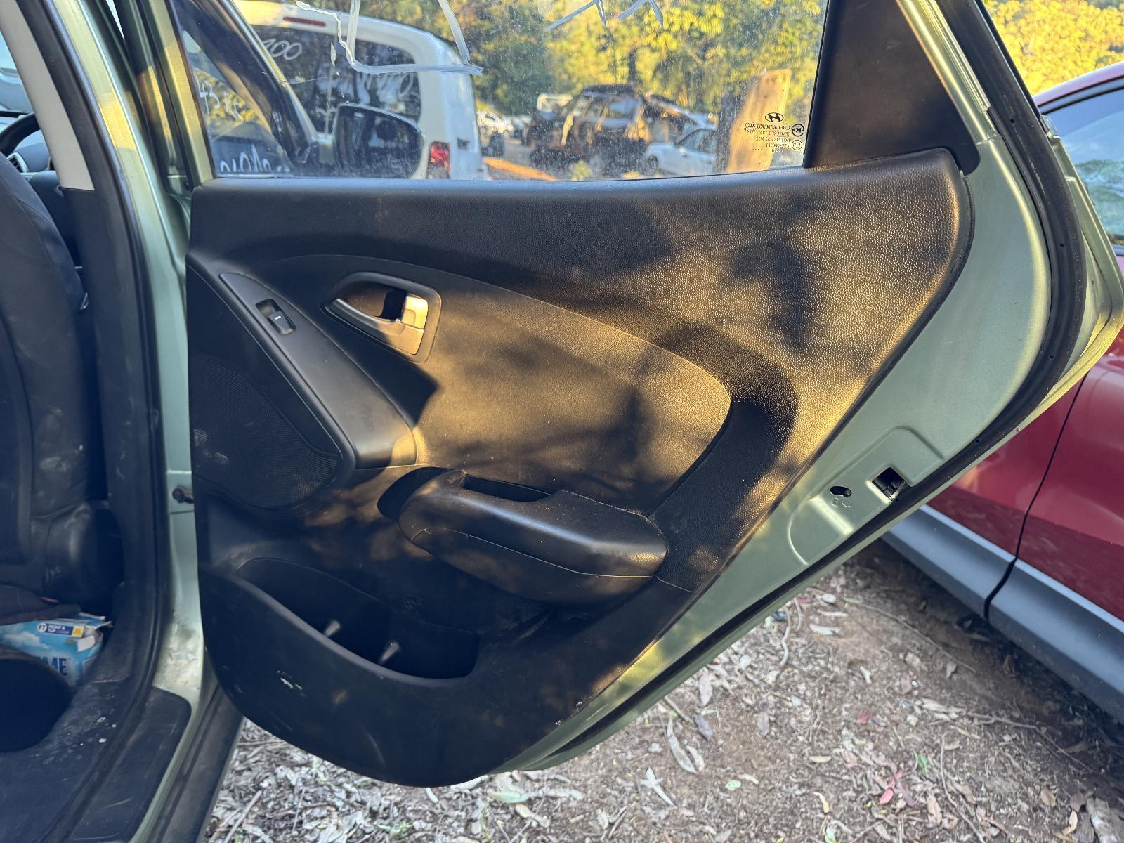 View Auto part Door Trim HYUNDAI IX35 2010