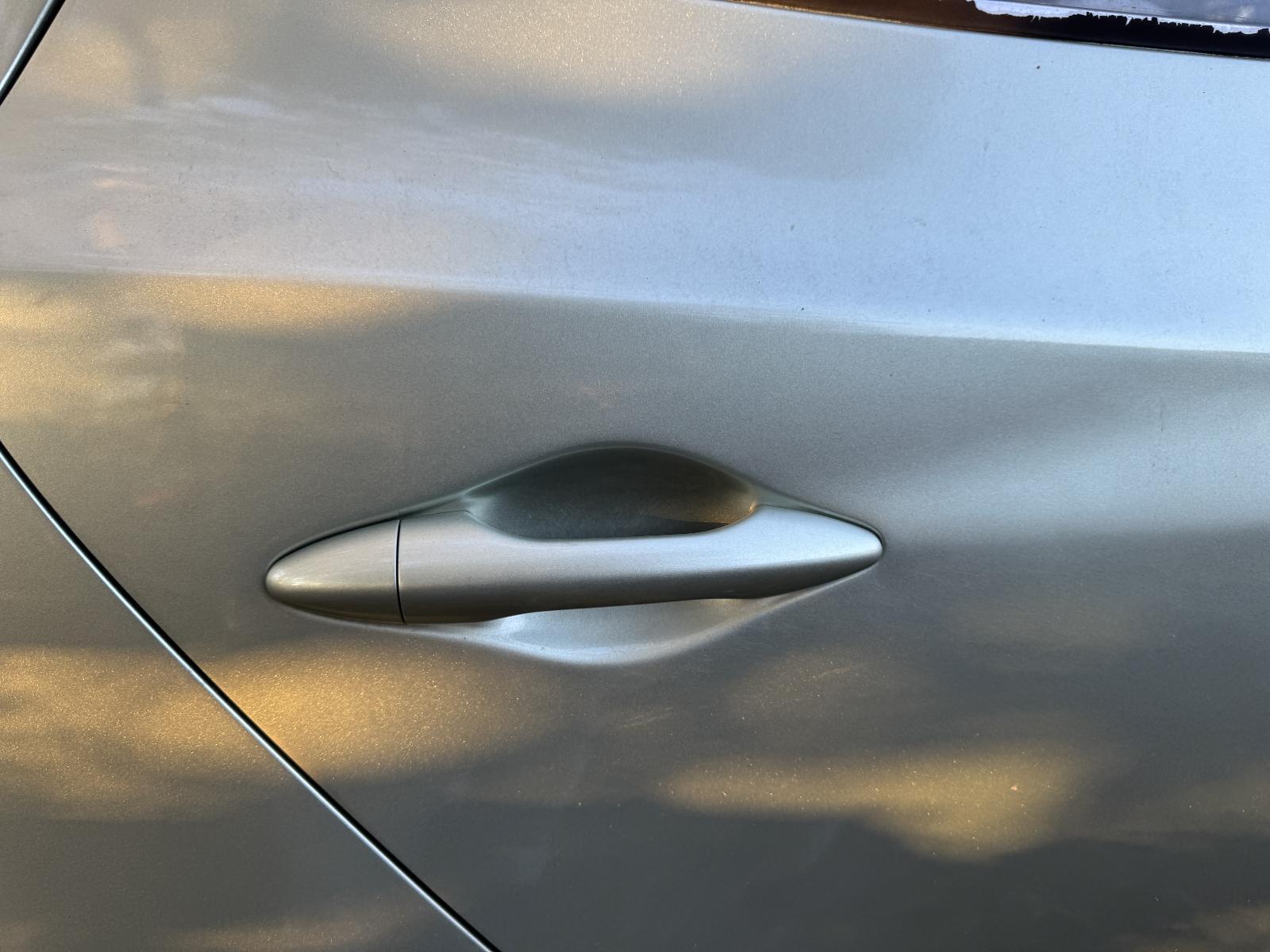View Auto part Door Handle HYUNDAI IX35 2010