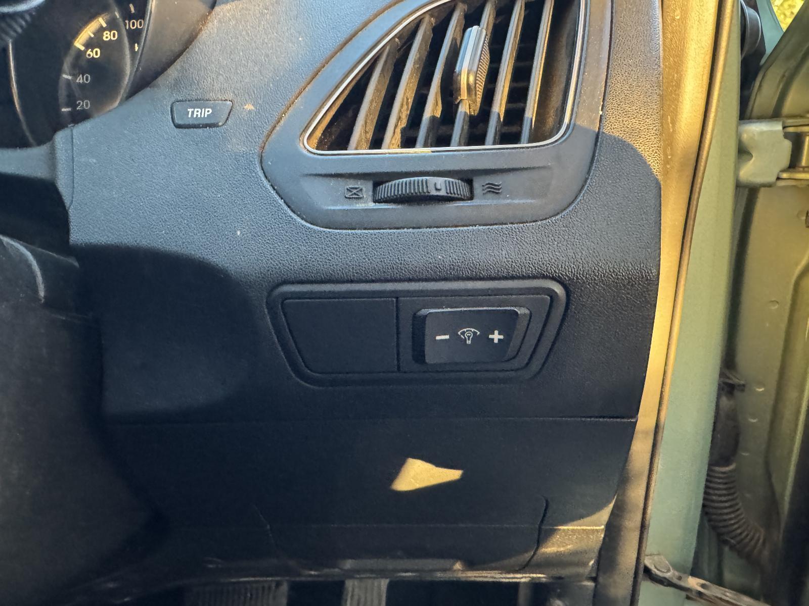 View Auto part Misc Switch/Relay HYUNDAI IX35 2010