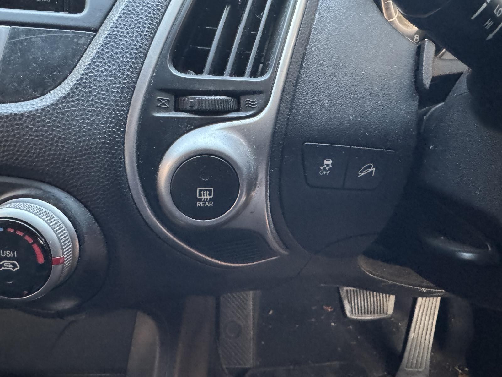 View Auto part Misc Switch/Relay HYUNDAI IX35 2010