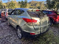 View Auto part Engine HYUNDAI IX35 2010