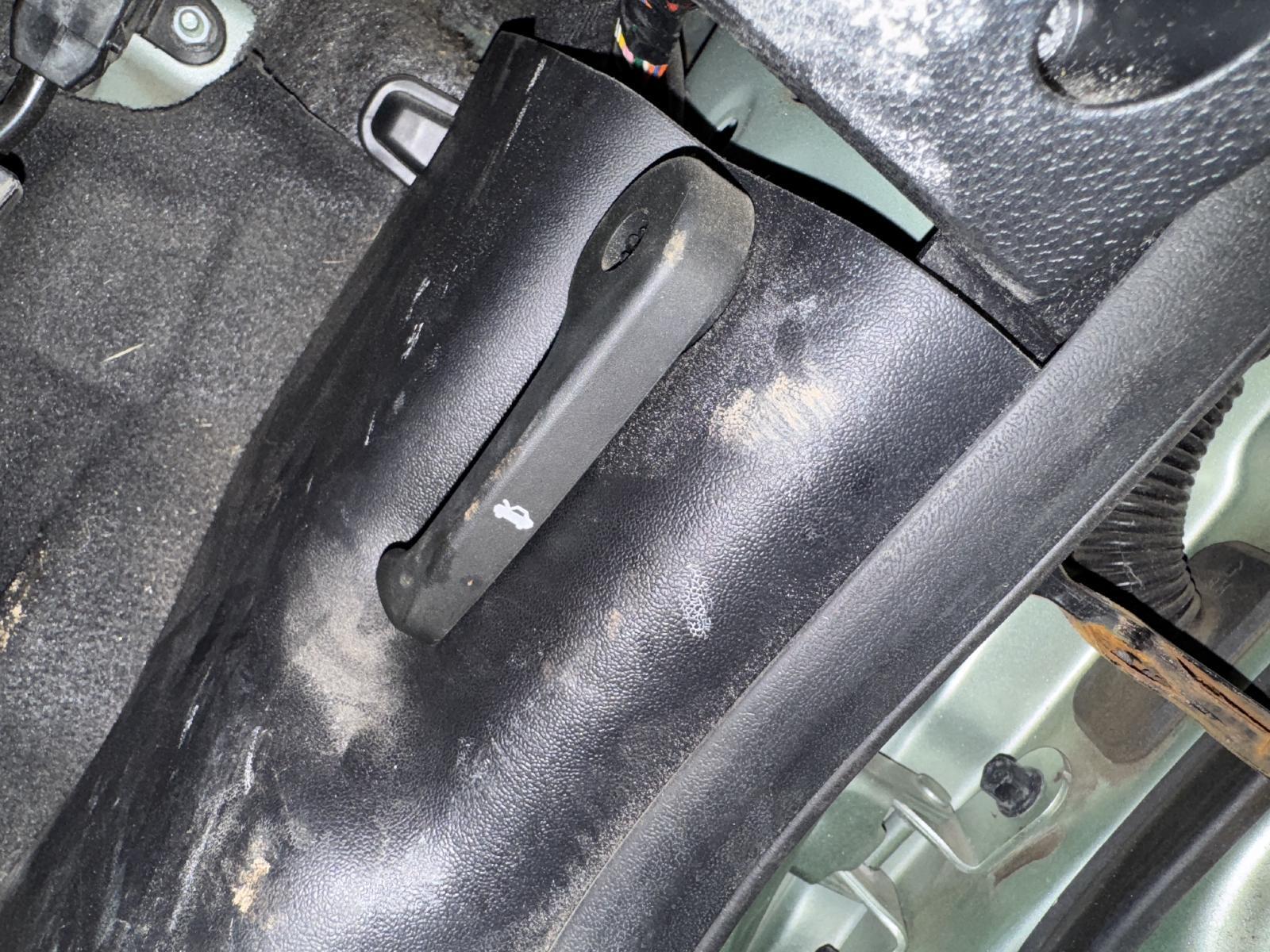 View Auto part Bonnet Release HYUNDAI IX35 2010