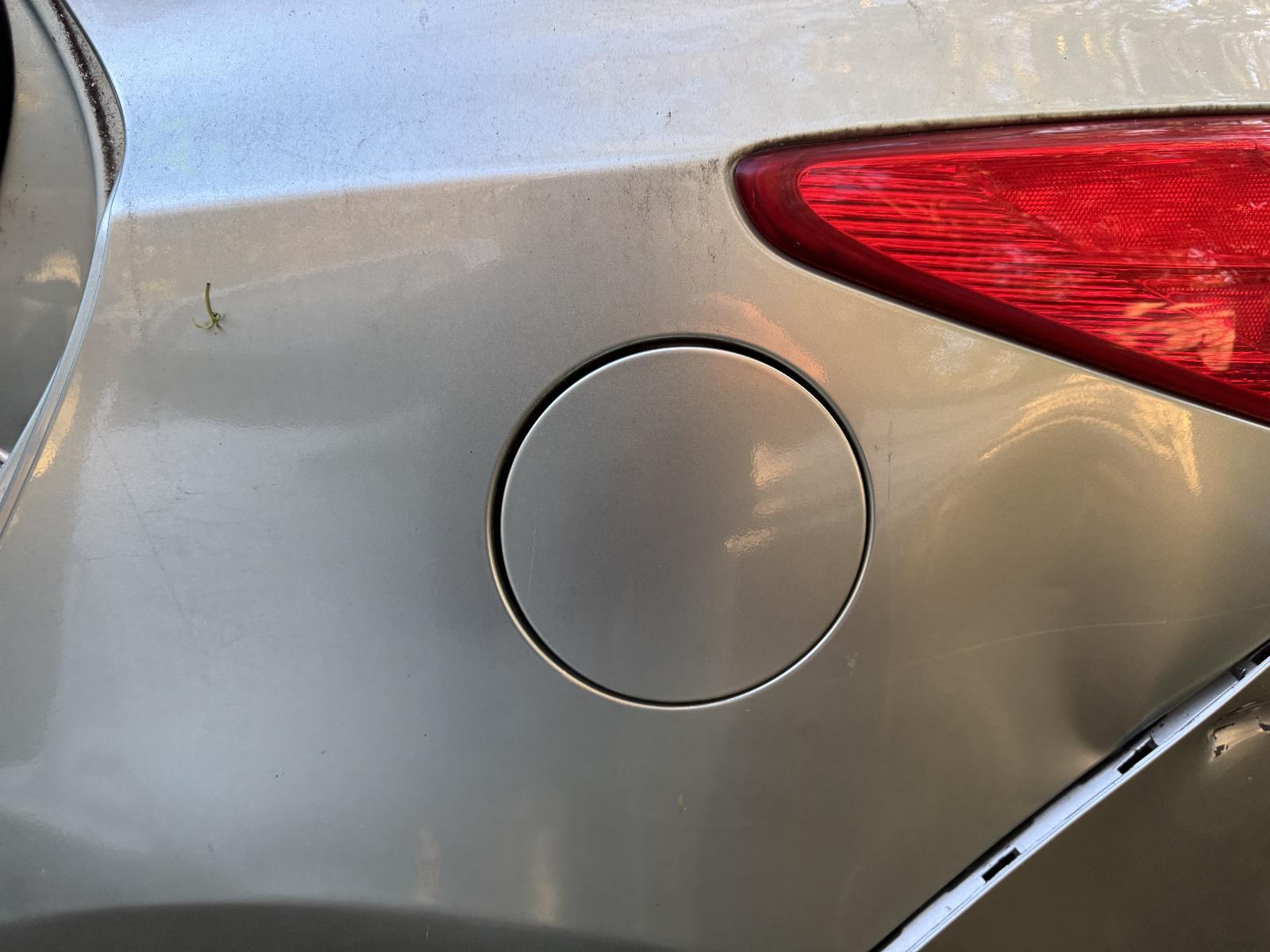 View Auto part Fuel Door / Filler HYUNDAI IX35 2010