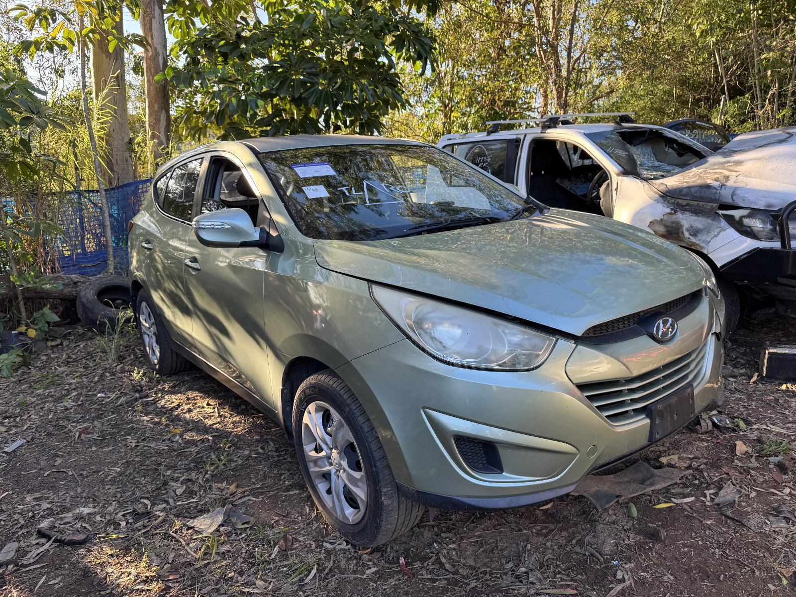 View Auto part Fuel Door / Filler HYUNDAI IX35 2010