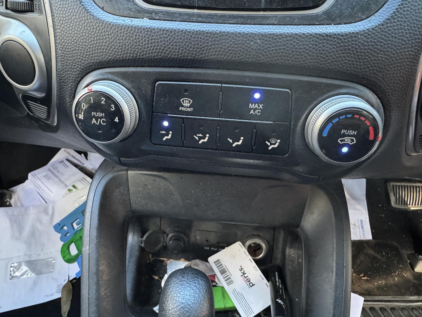 View Auto part Heater/Ac Controls HYUNDAI IX35 2010