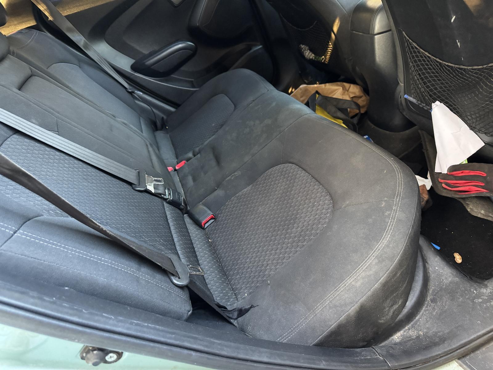 View Auto part 2nd Seat (Rear Seat) HYUNDAI IX35 2010