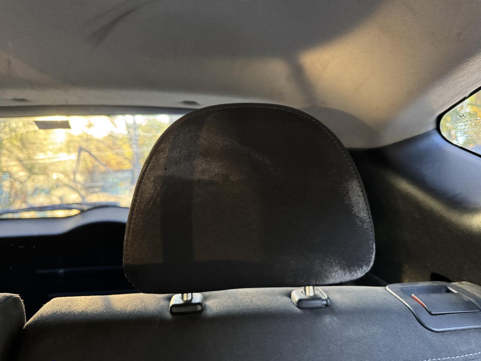 View Auto part Headrest HYUNDAI IX35 2010