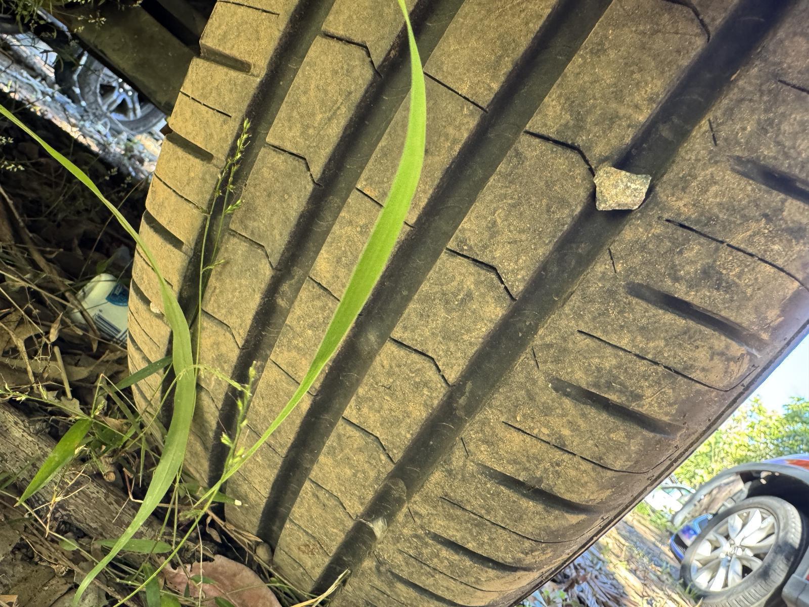 View Auto part Tyre HYUNDAI IX35 2010