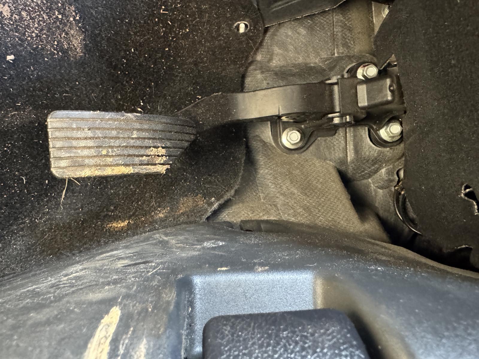 View Auto part Pedal Assembly MITSUBISHI OUTLANDER 2012