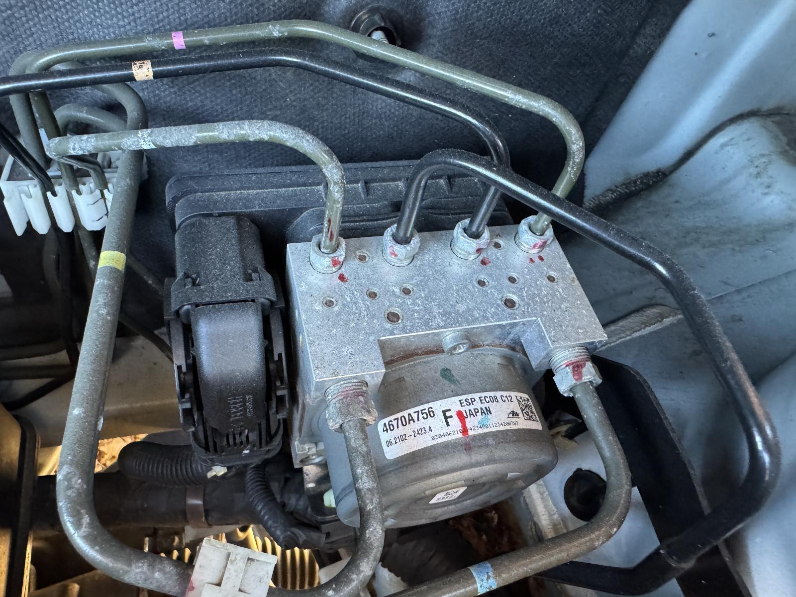 View Auto part Abs Pump/Modulator MITSUBISHI OUTLANDER 2012
