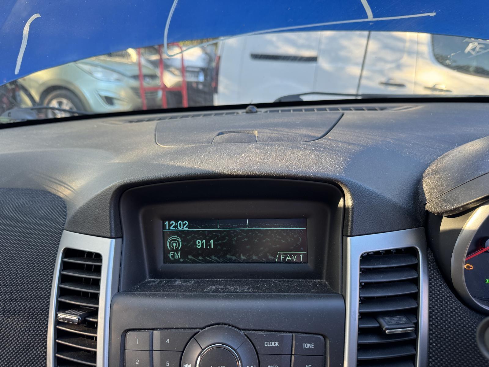 View Auto part Radio/Cd/Dvd/Sat/Tv HOLDEN CRUZE 2011