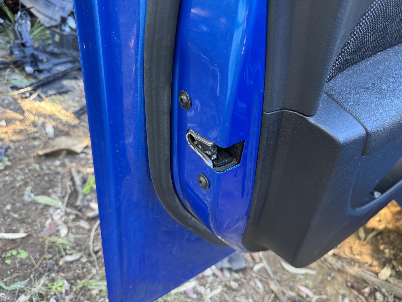 View Auto part Door/Boot/Gate Lock HOLDEN CRUZE 2011