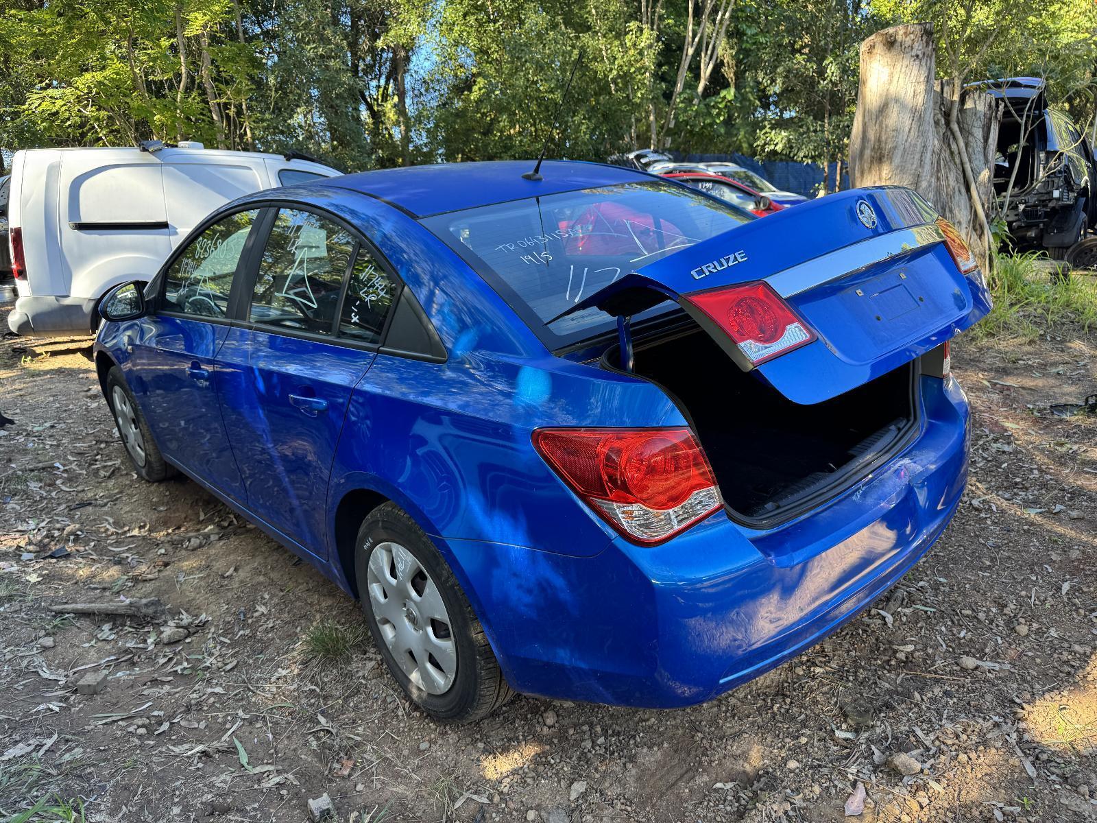 View Auto part R/Bar Bracket/Reinfo HOLDEN CRUZE 2011