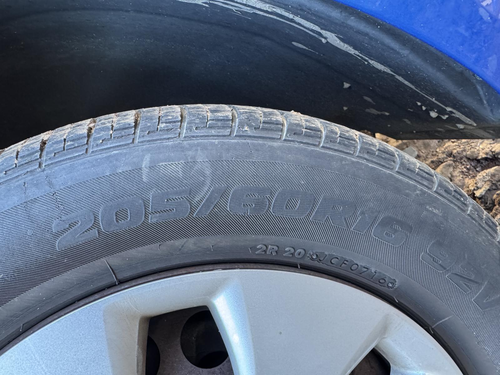 View Auto part Tyre HOLDEN CRUZE 2011