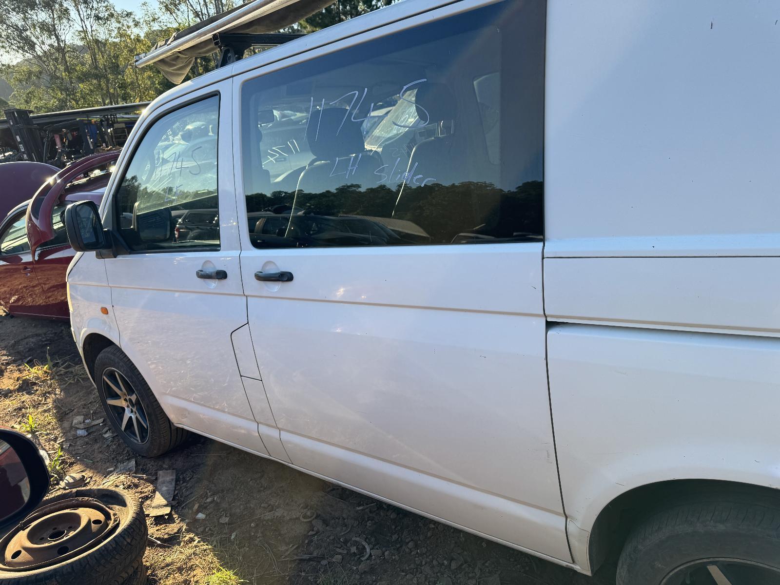 View Auto part Left Rear Door/Sliding VOLKSWAGEN TRANSPORTER 2006