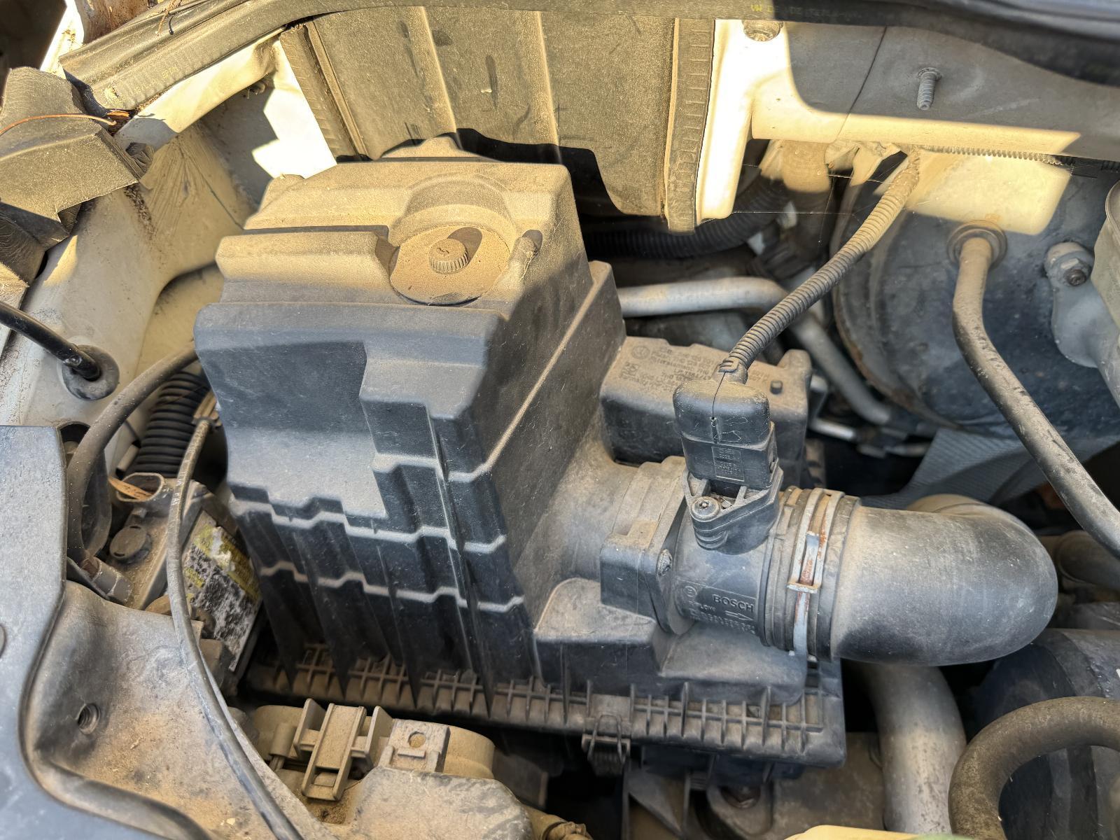 View Auto part Air Cleaner/Box VOLKSWAGEN TRANSPORTER 2006