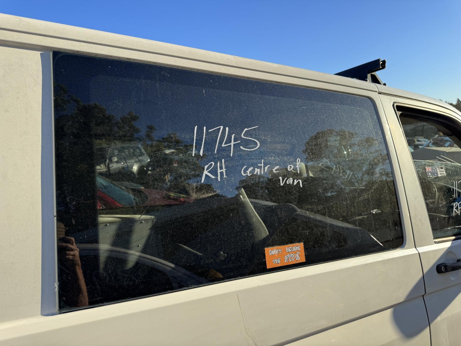 View Auto part Right Rear Side Glass VOLKSWAGEN TRANSPORTER 2006