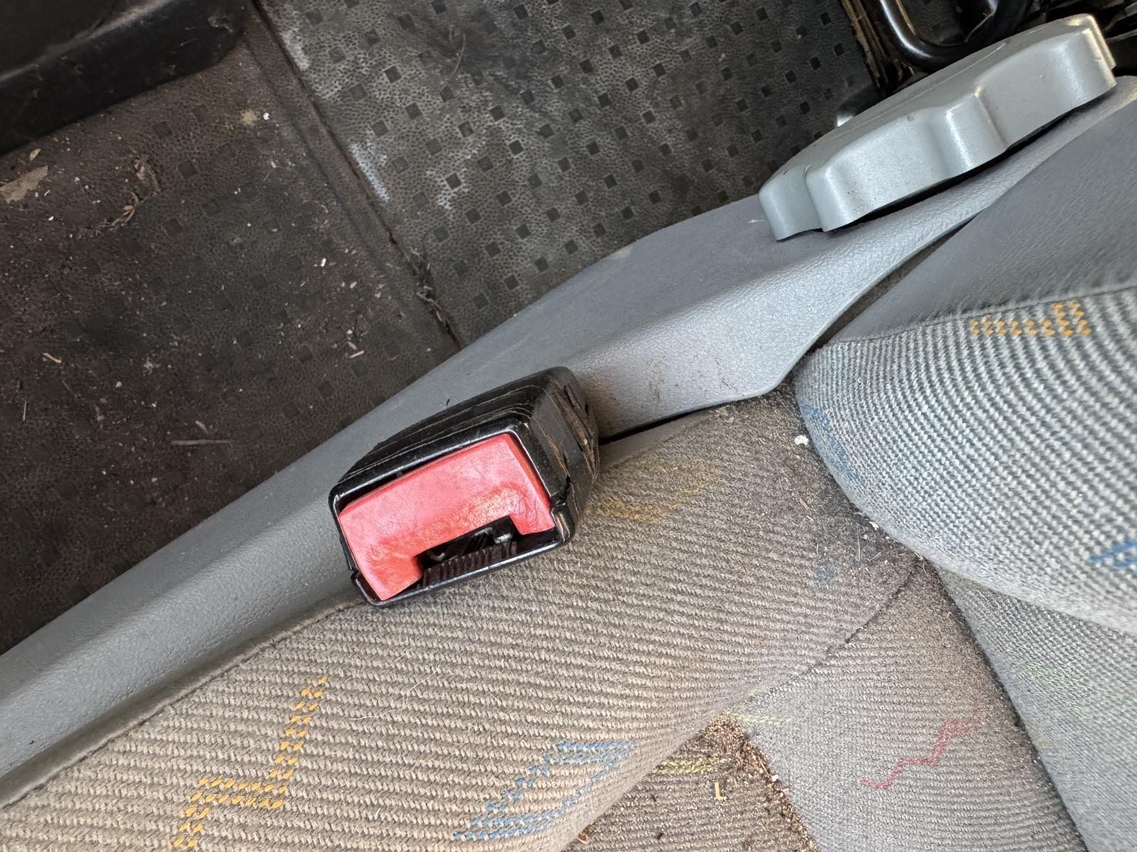 View Auto part Seatbelt/Stalk VOLKSWAGEN TRANSPORTER 2006