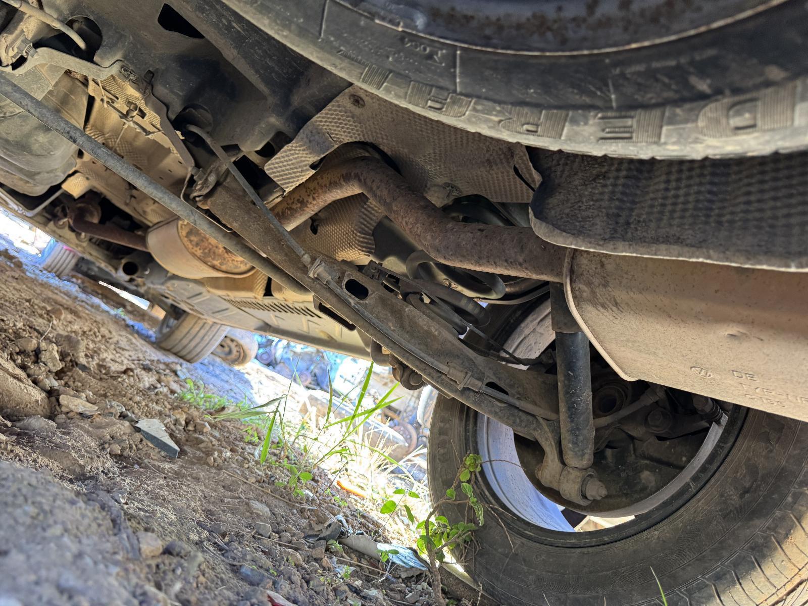 View Auto part Right Rear Trailing Arm VOLKSWAGEN TRANSPORTER 2006