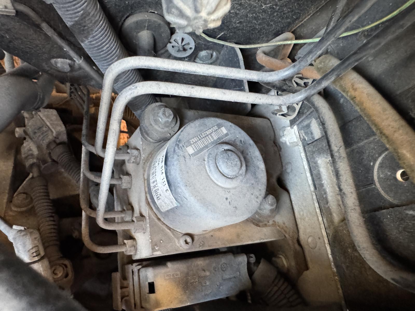 View Auto part Abs Pump/Modulator VOLKSWAGEN TRANSPORTER 2006