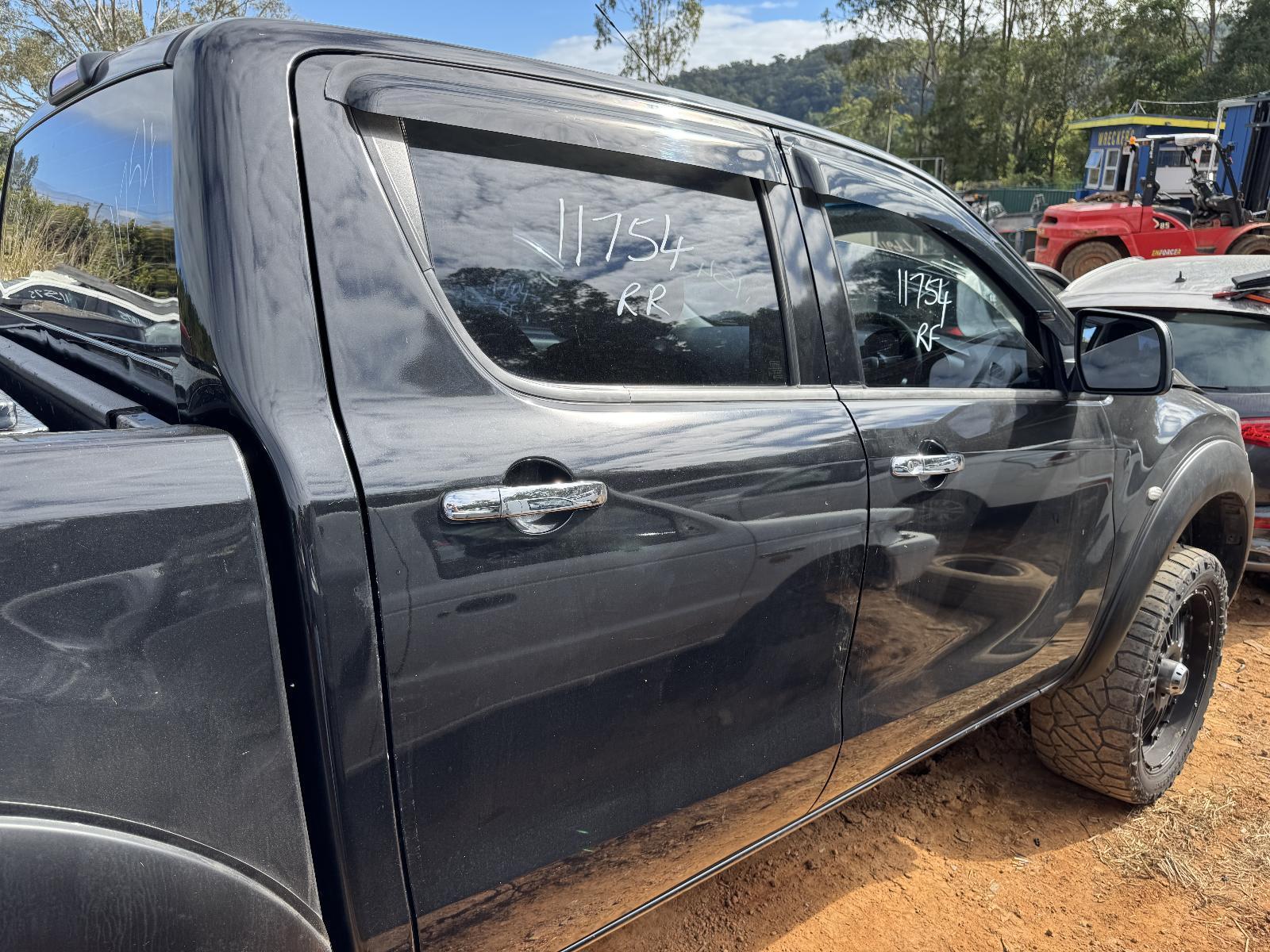 View Auto part RIGHT_REAR_DOOR_SLIDING MAZDA BT50 2012