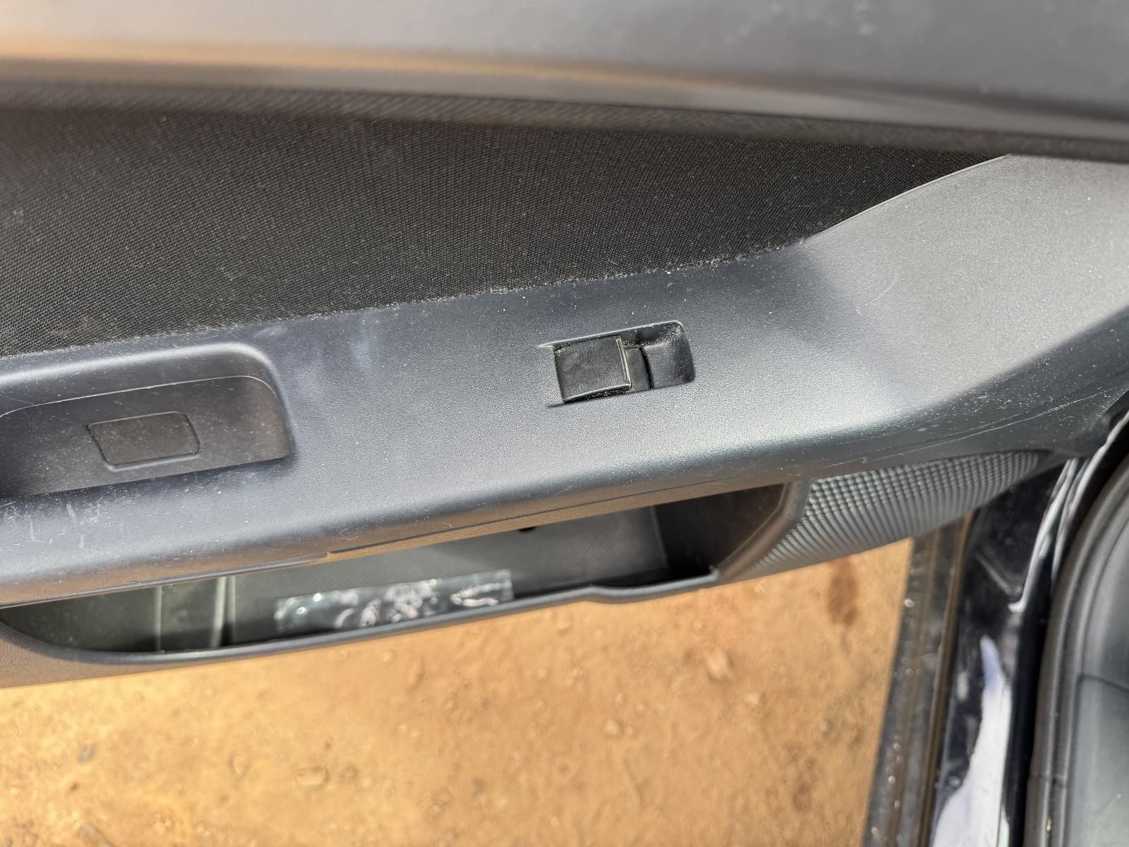 View Auto part Pwr Dr Wind Switch MITSUBISHI LANCER 2010