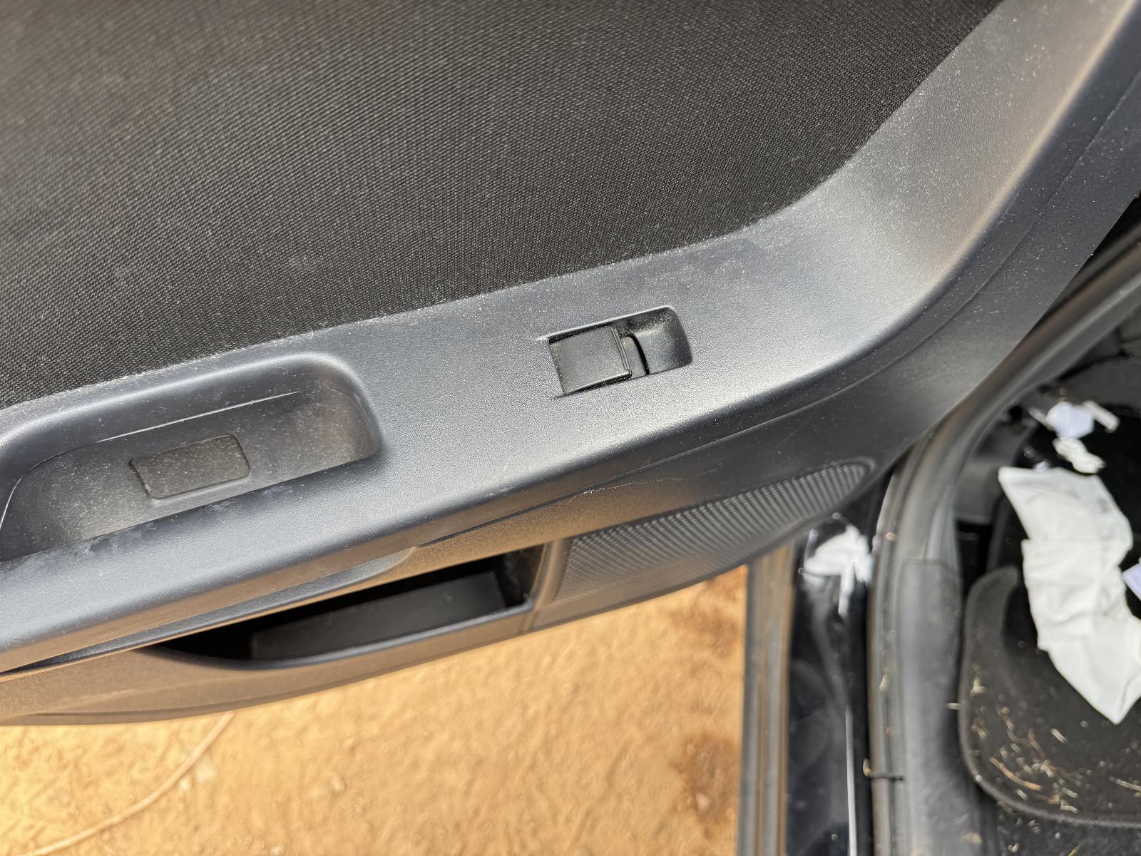 View Auto part Pwr Dr Wind Switch MITSUBISHI LANCER 2010