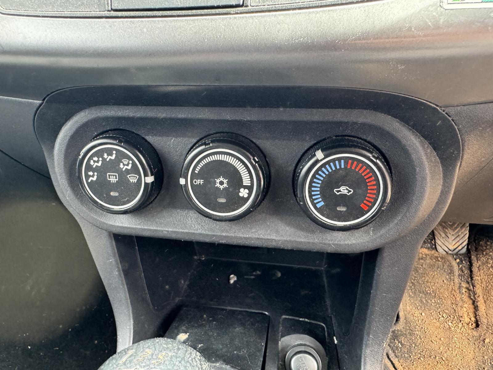 View Auto part Heater/Ac Controls MITSUBISHI LANCER 2010
