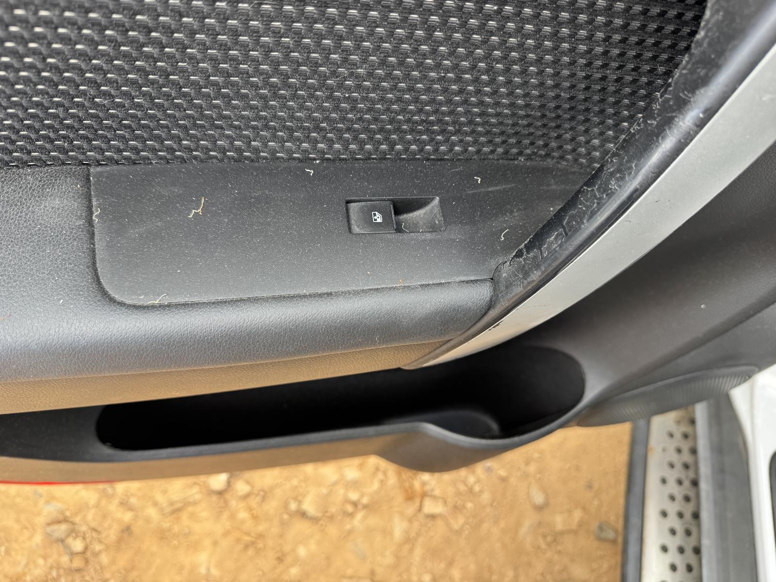 View Auto part Pwr Dr Wind Switch HOLDEN CAPTIVA 2012