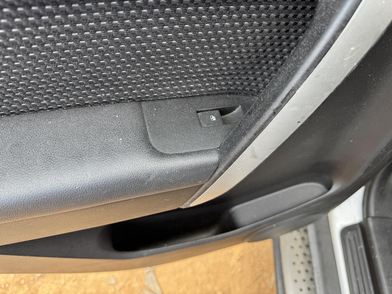 View Auto part Pwr Dr Wind Switch HOLDEN CAPTIVA 2012