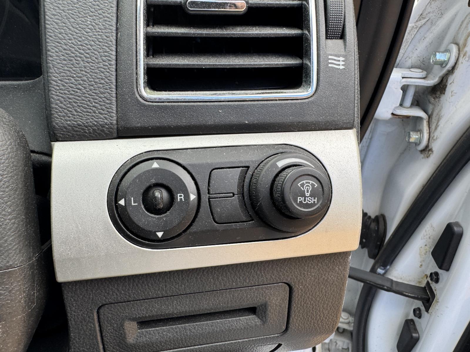 View Auto part Misc Switch/Relay HOLDEN CAPTIVA 2012