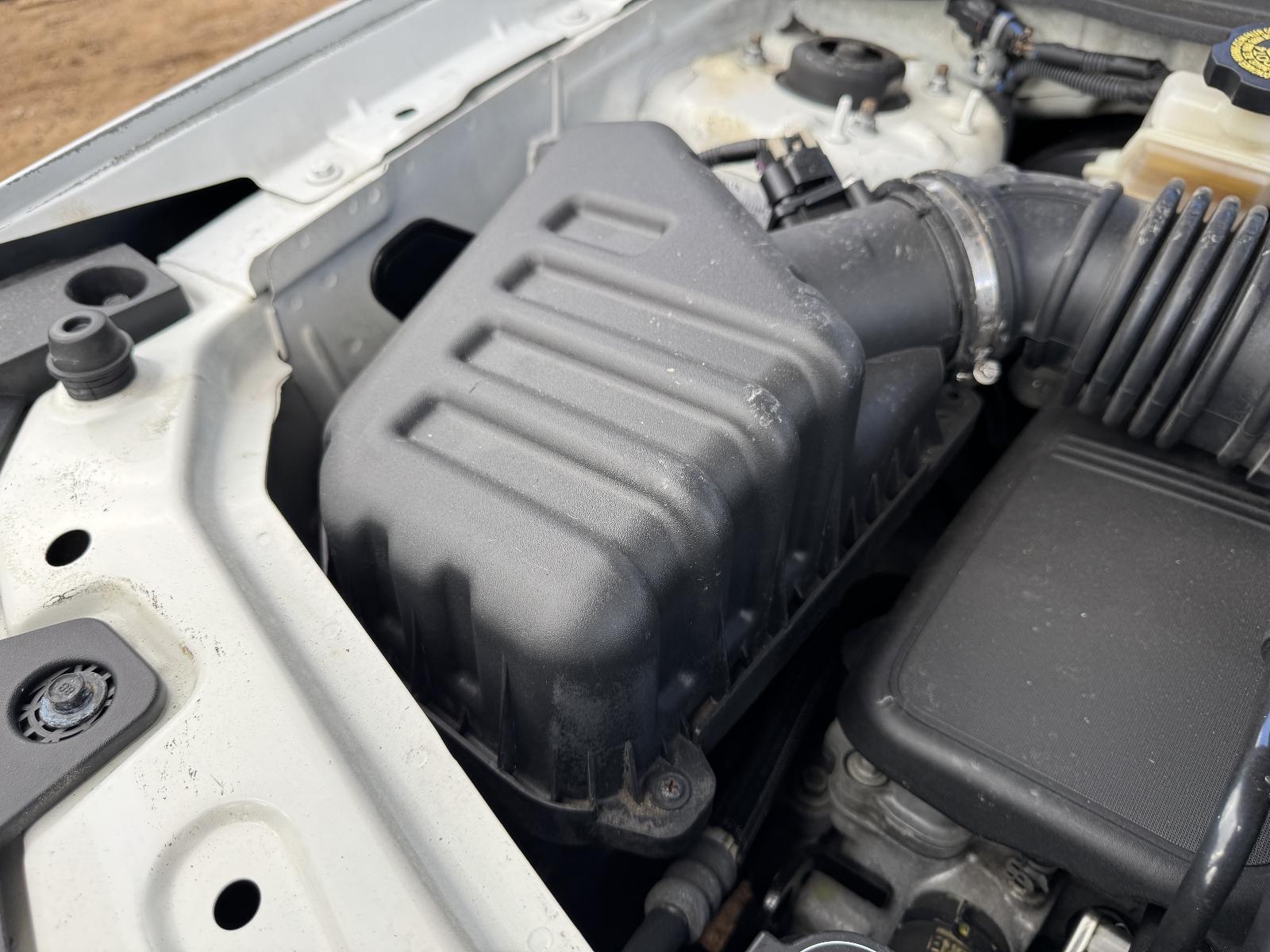 View Auto part Air Cleaner/Box HOLDEN CAPTIVA 2012