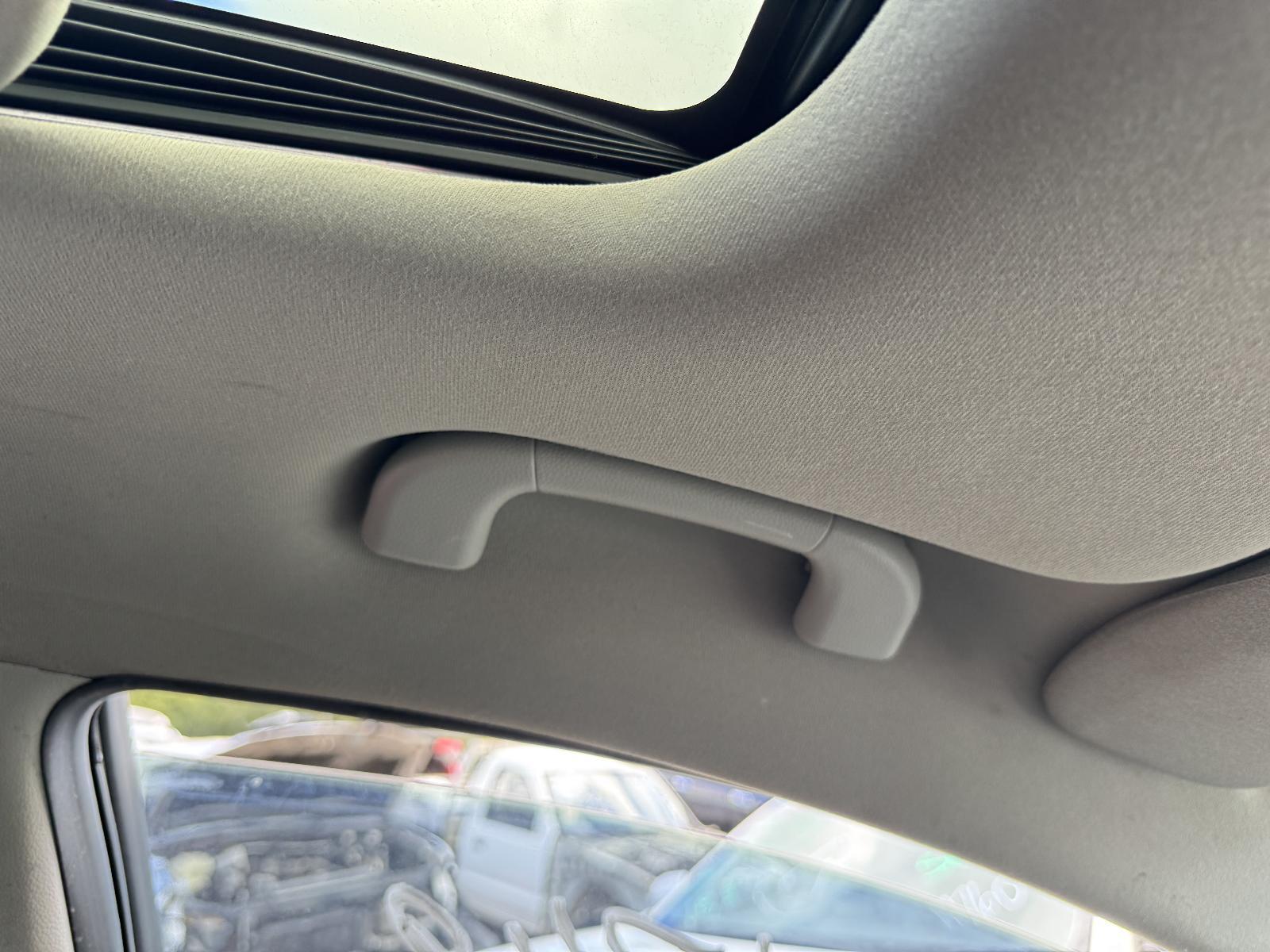 View Auto part Grab Handle HOLDEN CAPTIVA 2012