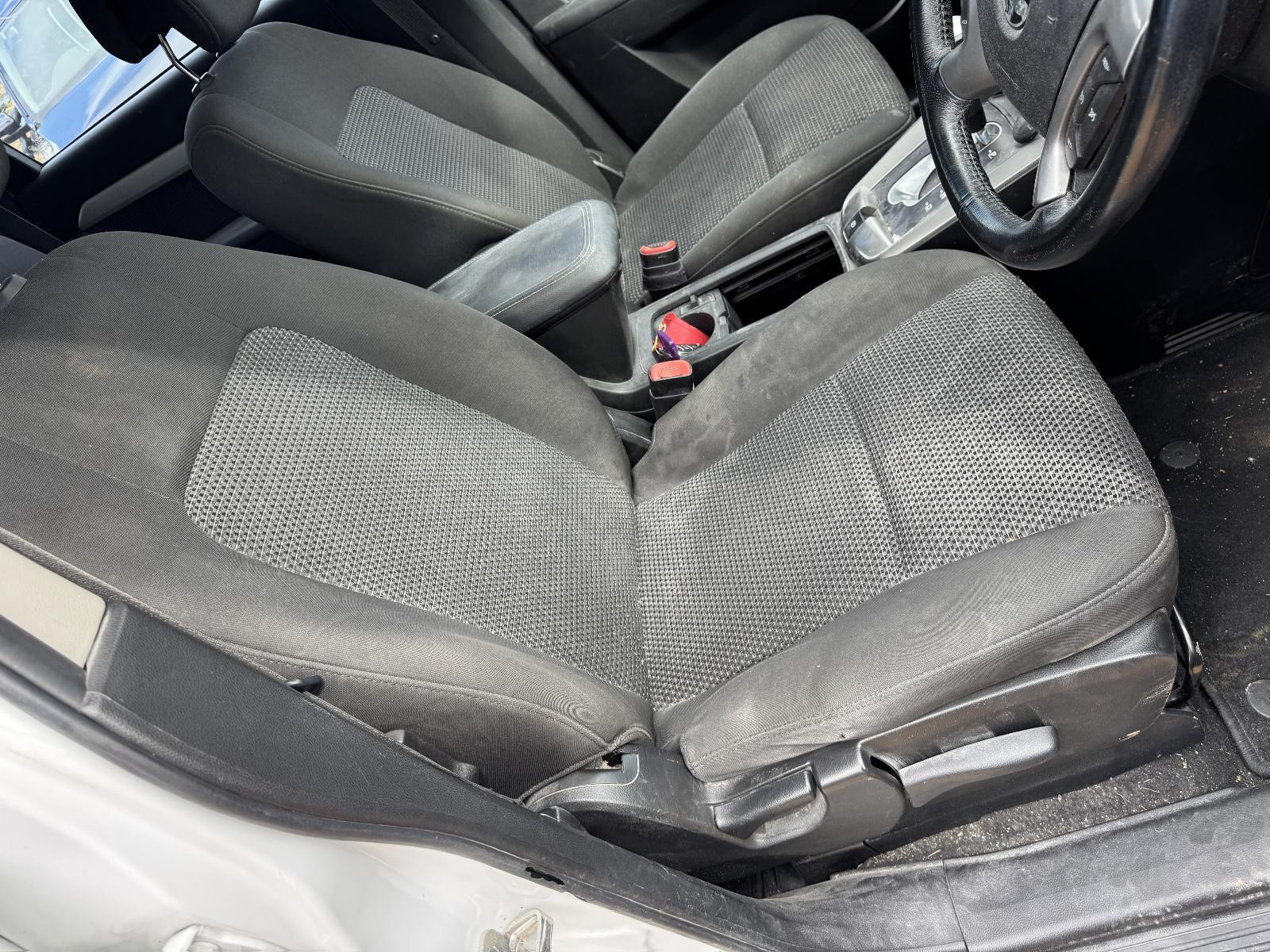 View Auto part Front Seat HOLDEN CAPTIVA 2012