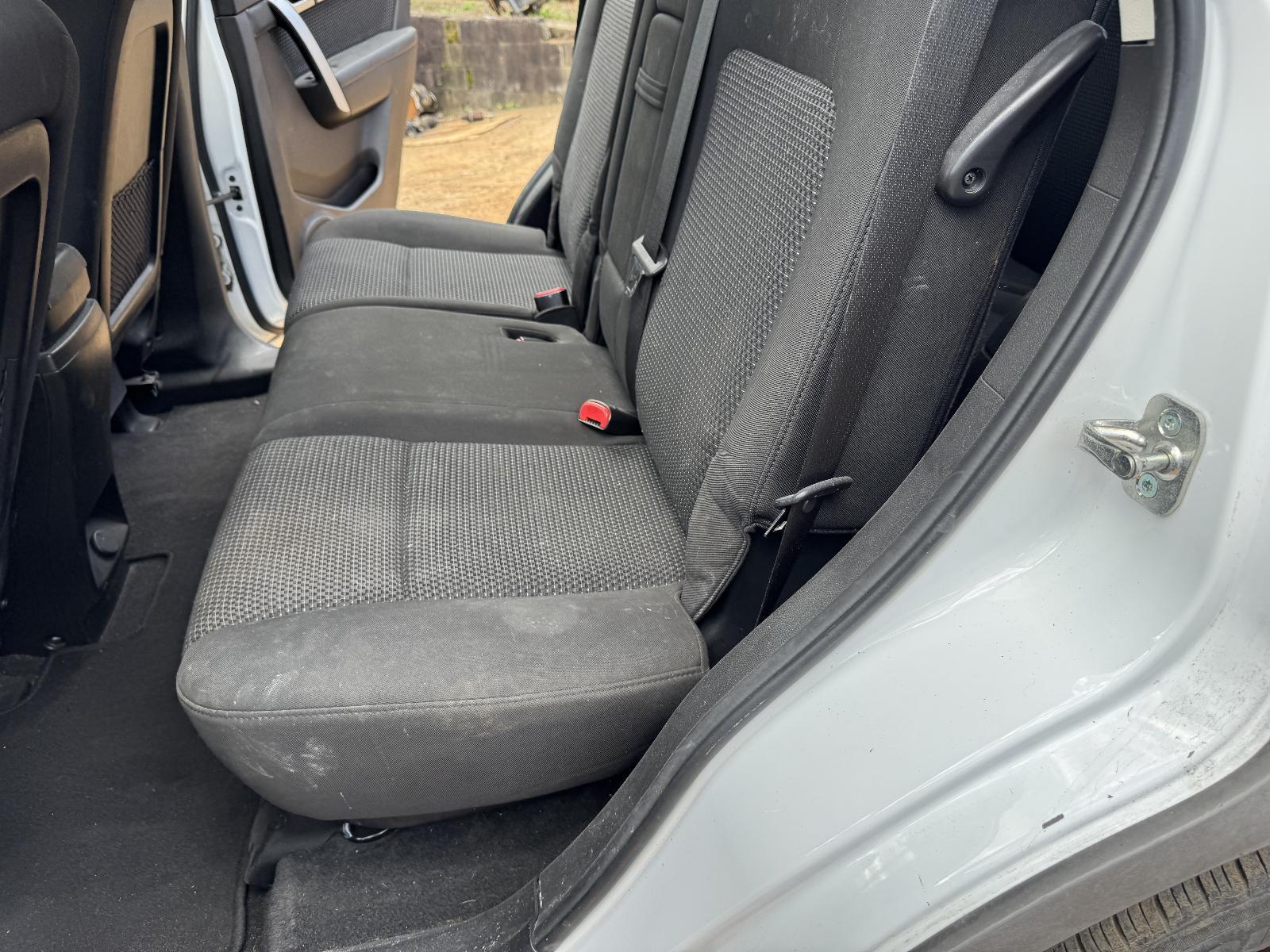 View Auto part 2nd Seat (Rear Seat) HOLDEN CAPTIVA 2012